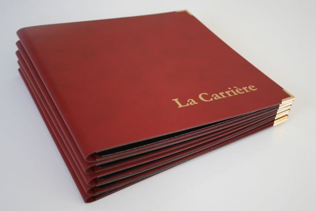 Carte de Restaurant en cuir rouge à Marseille 13